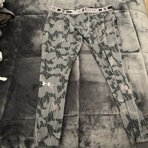 Under armor heat gear leggings